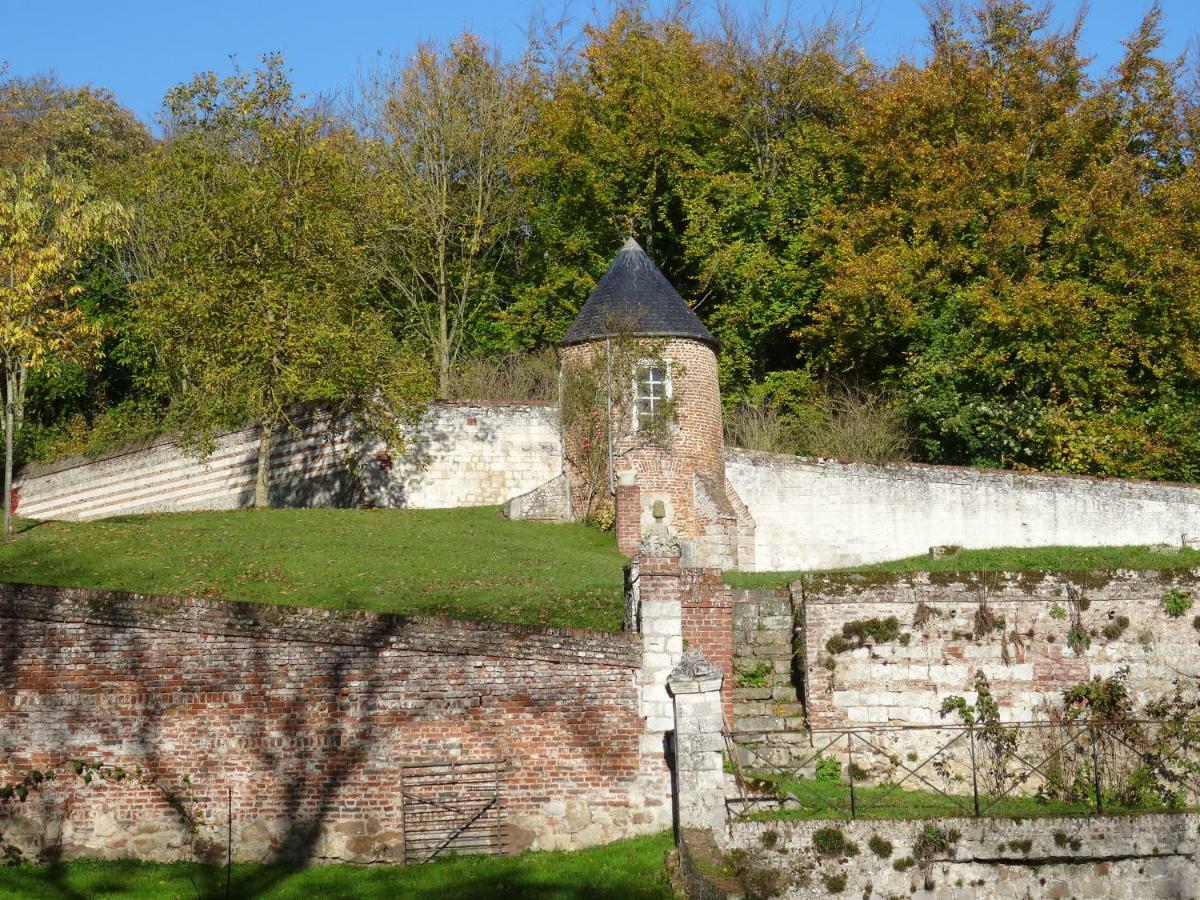 De L'abbaye D'etrun Hébergement de vacances *